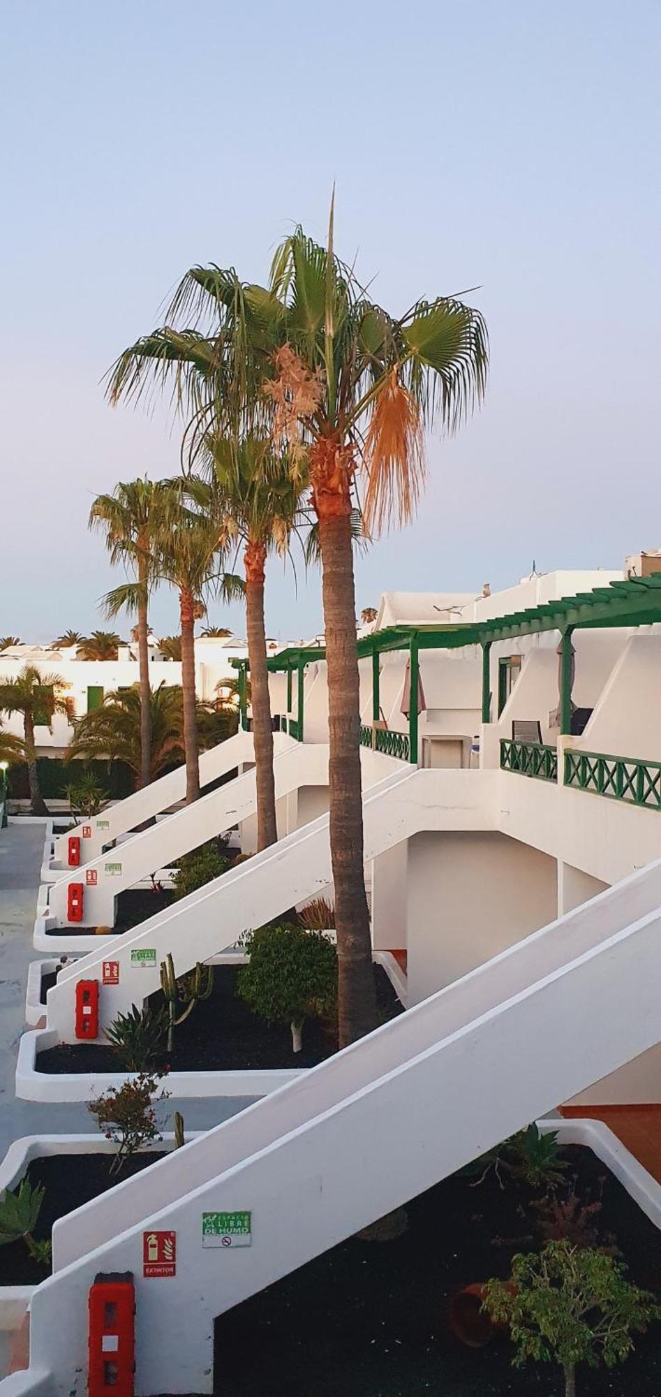 Playa Park Apartments Puerto del Carmen  Exterior photo