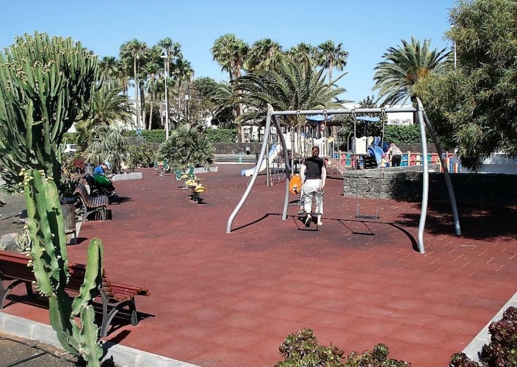 Playa Park Apartments Puerto del Carmen  Exterior photo